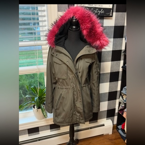 💓Hot pink fur S 13 down jacket💗 Nordstrom - Picture 5 of 6